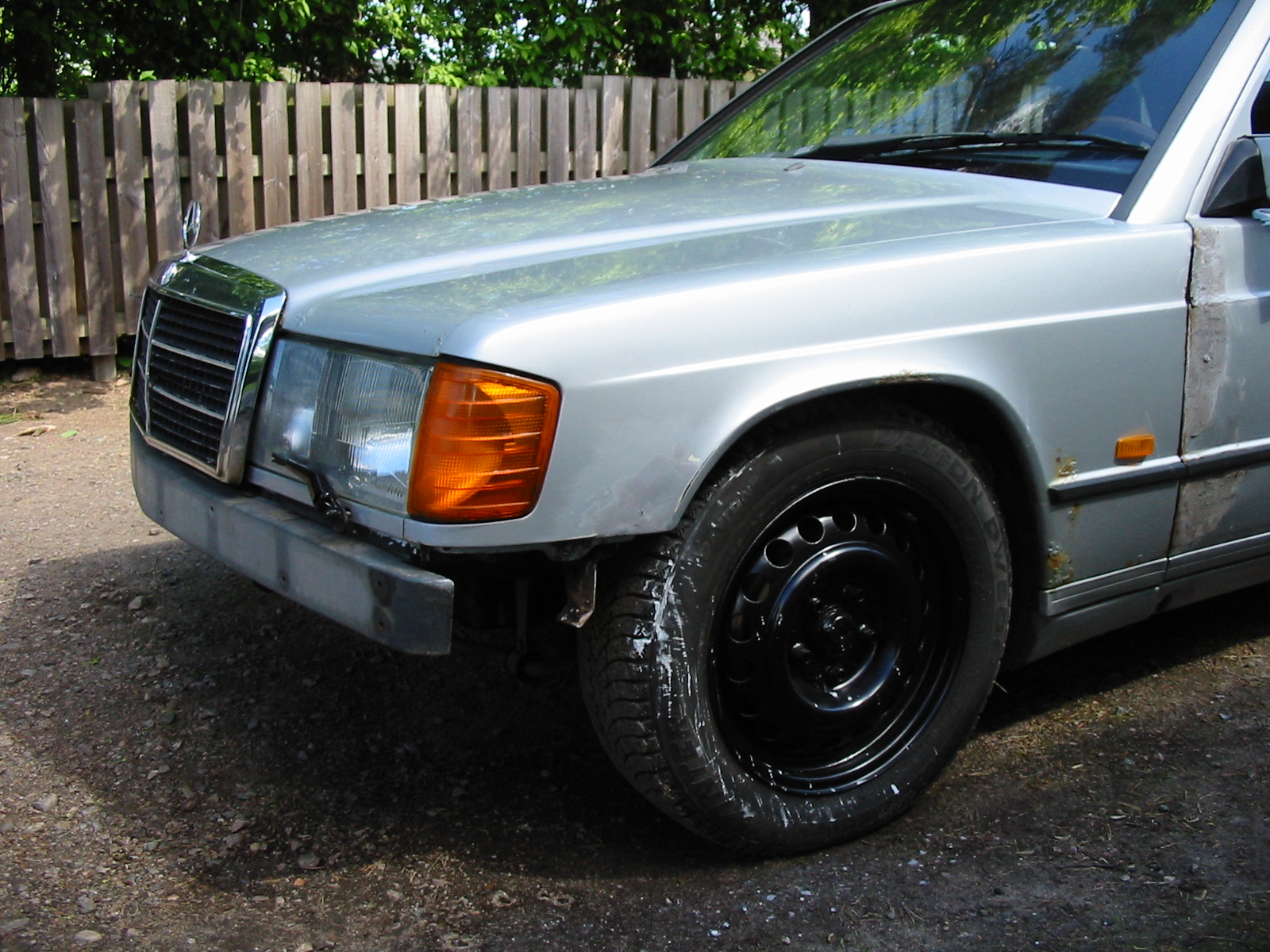 Click to display next picture