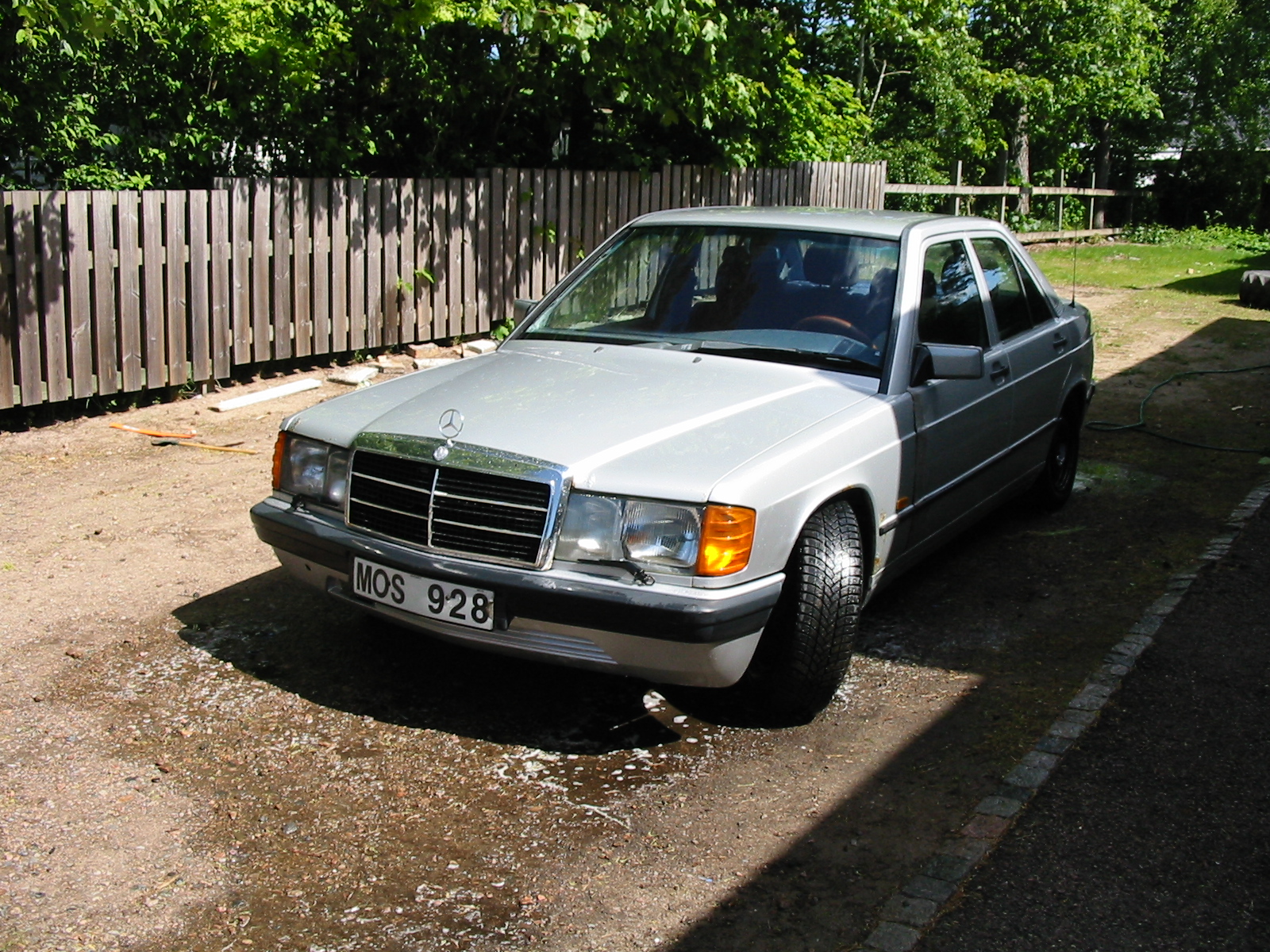 Click to display next picture