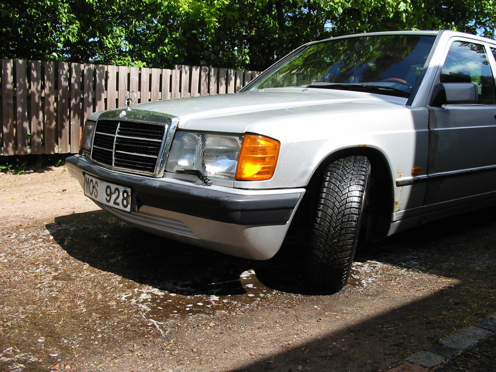 Click to display next picture