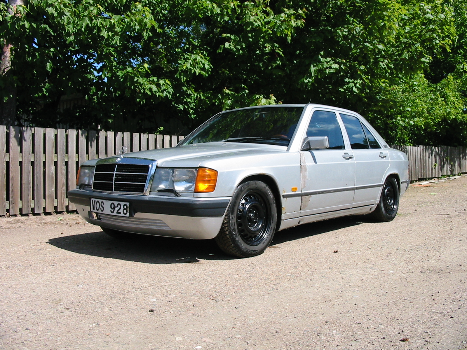 Click to display next picture