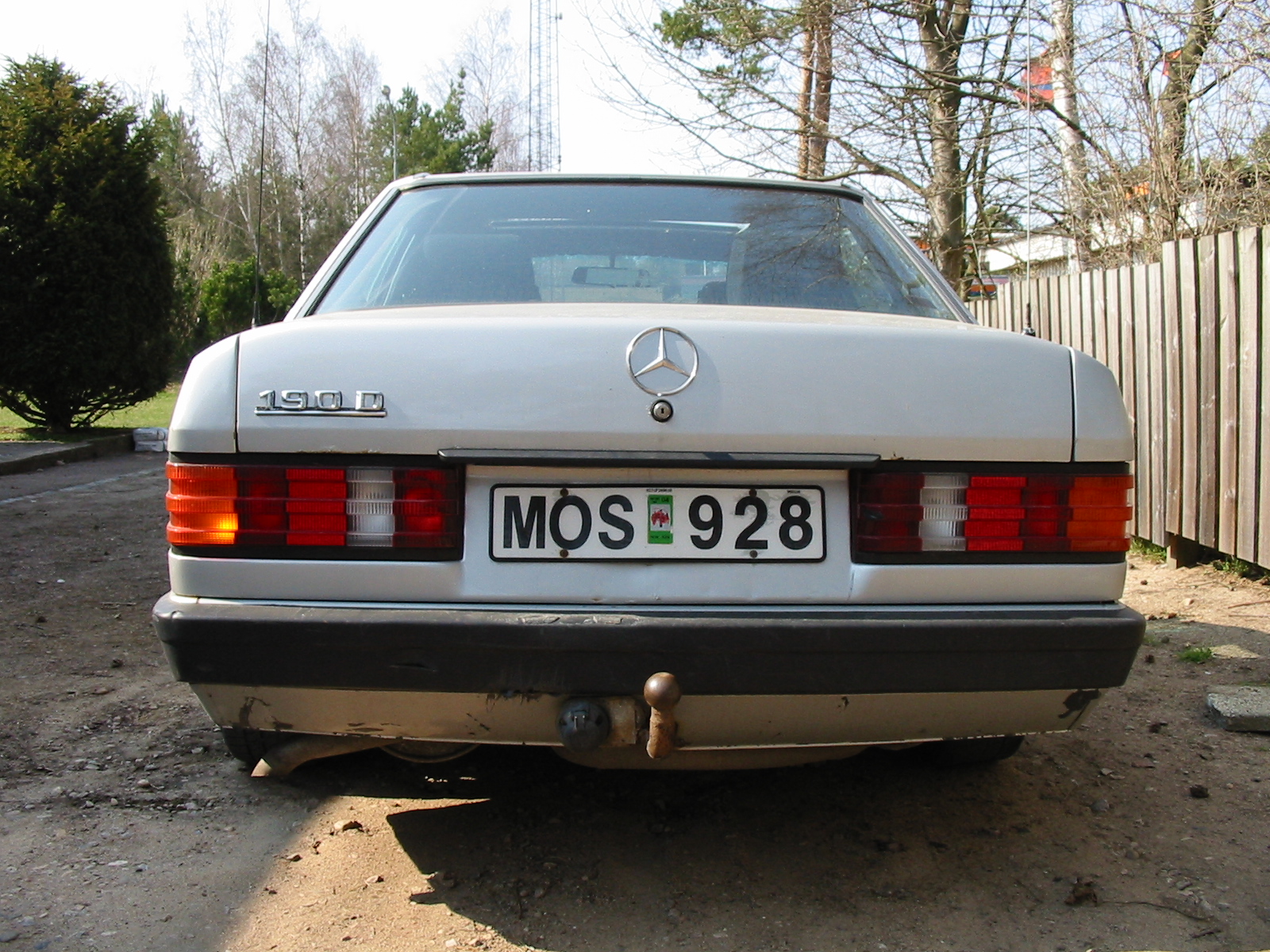 Click to display next picture