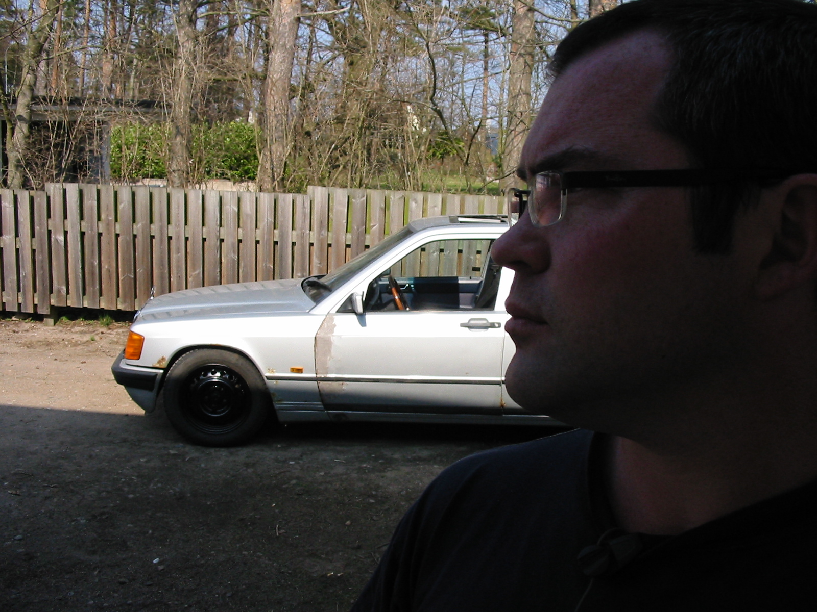 Click to display next picture