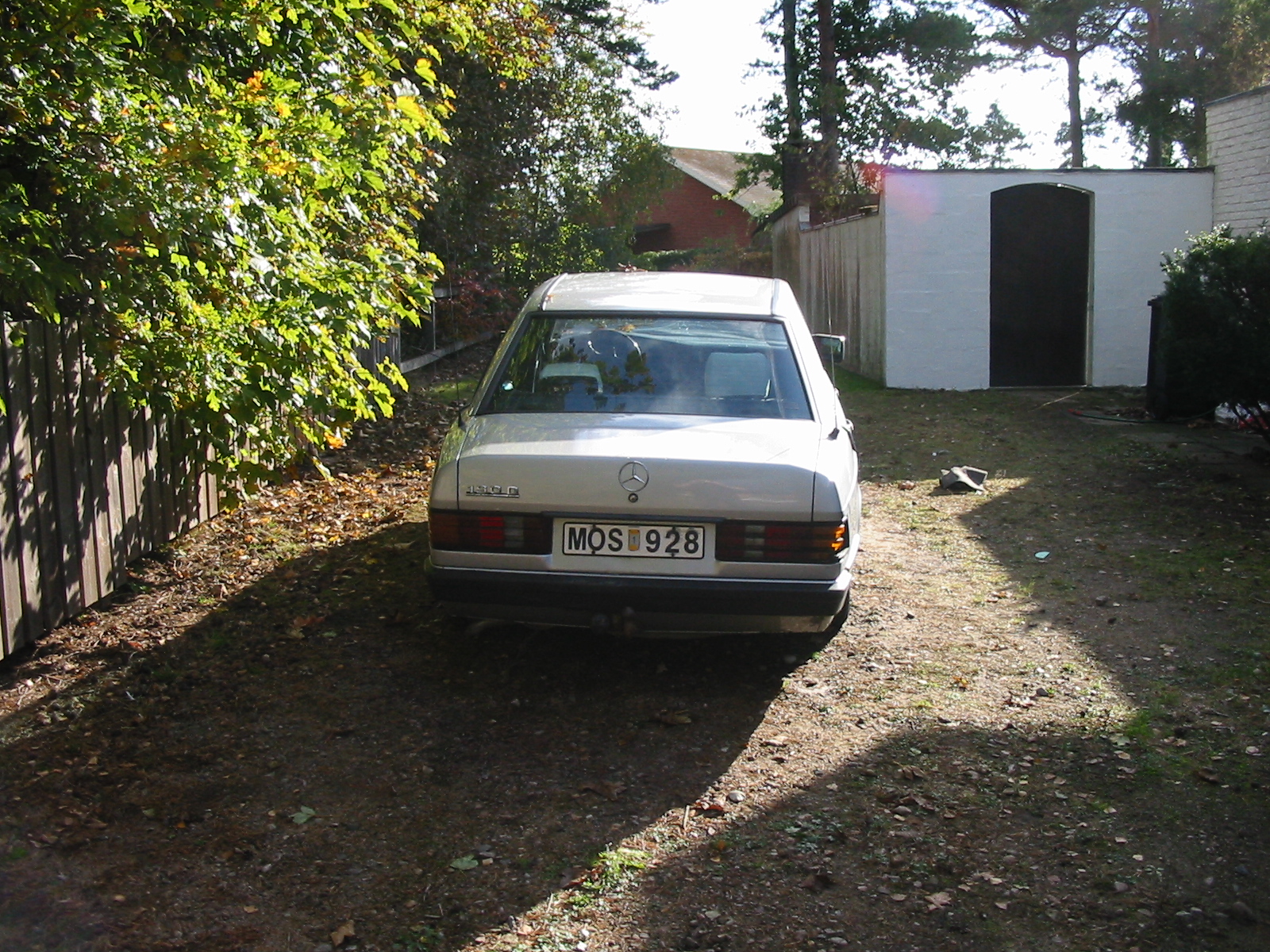 Click to display next picture