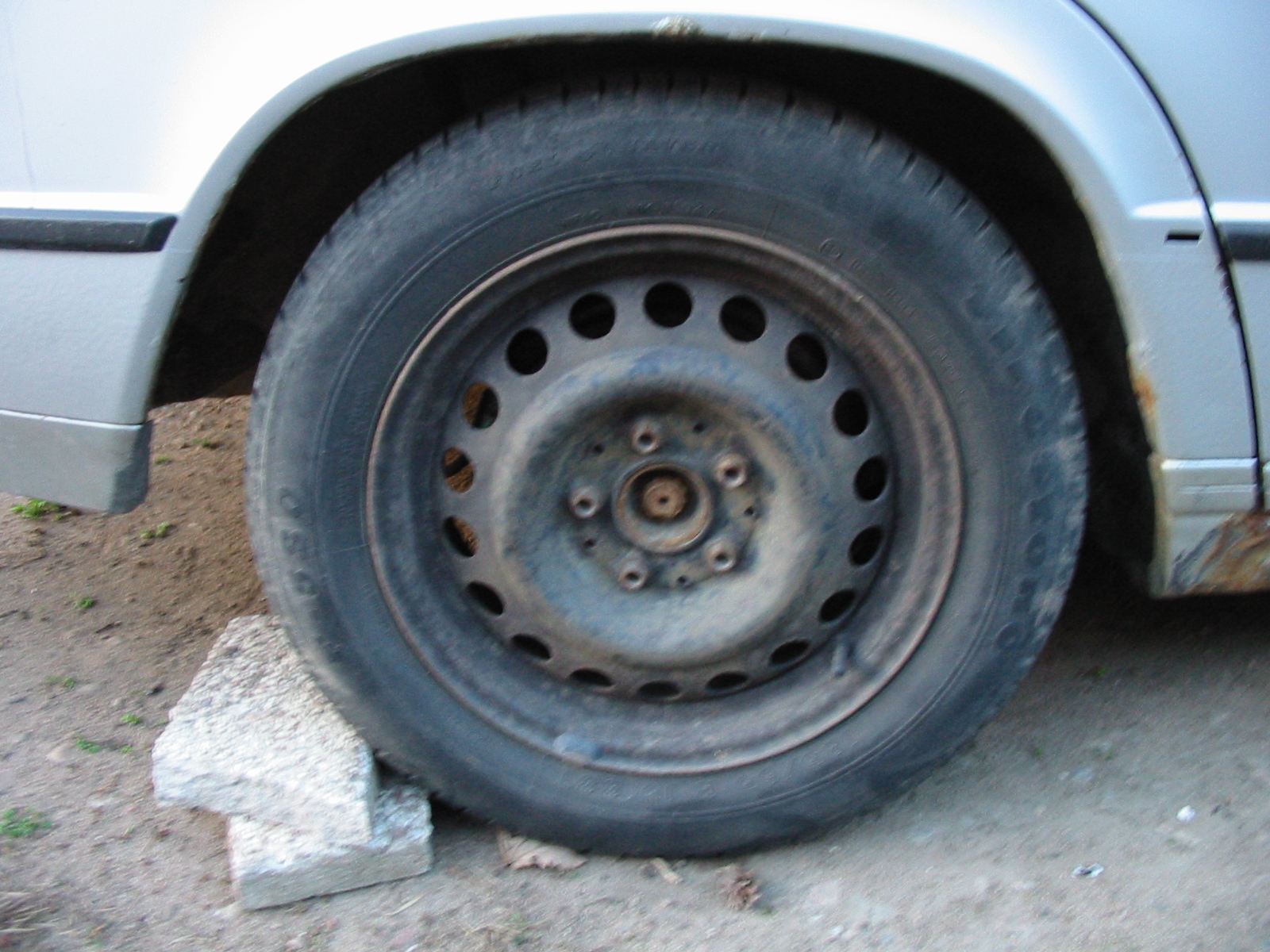 Click to display next picture