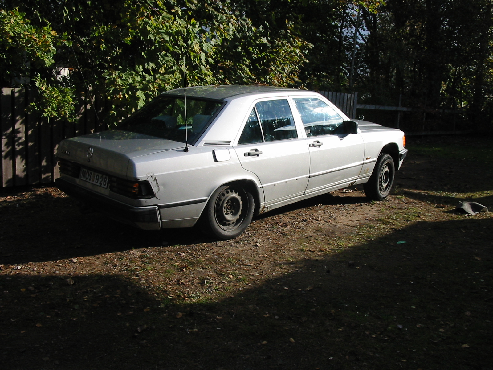 Click to display next picture